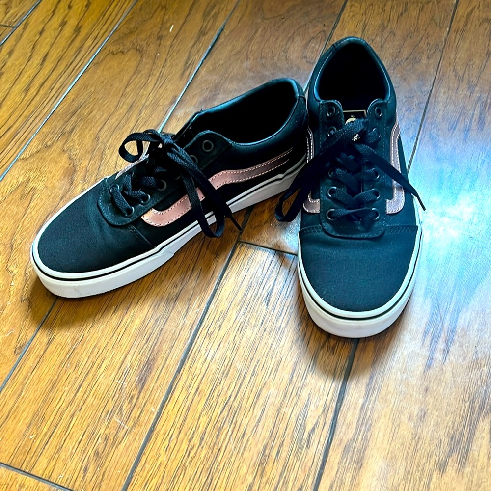 Women’s size 8 Van tennis shoes neon